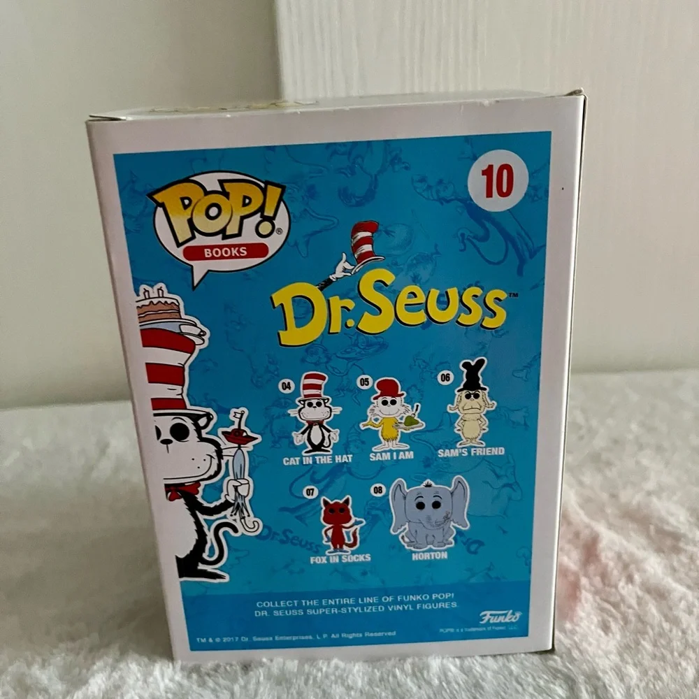 FUNKO pop vinyl figure CAT IN THE HAT # 10   Dr Seuss. 2017 BoxLunch Exclusive